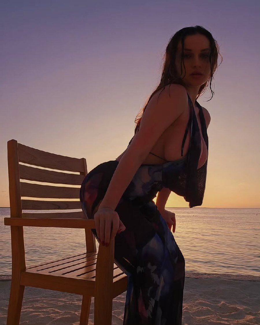 Sexy girl Miranda Faith nude in Cartagena