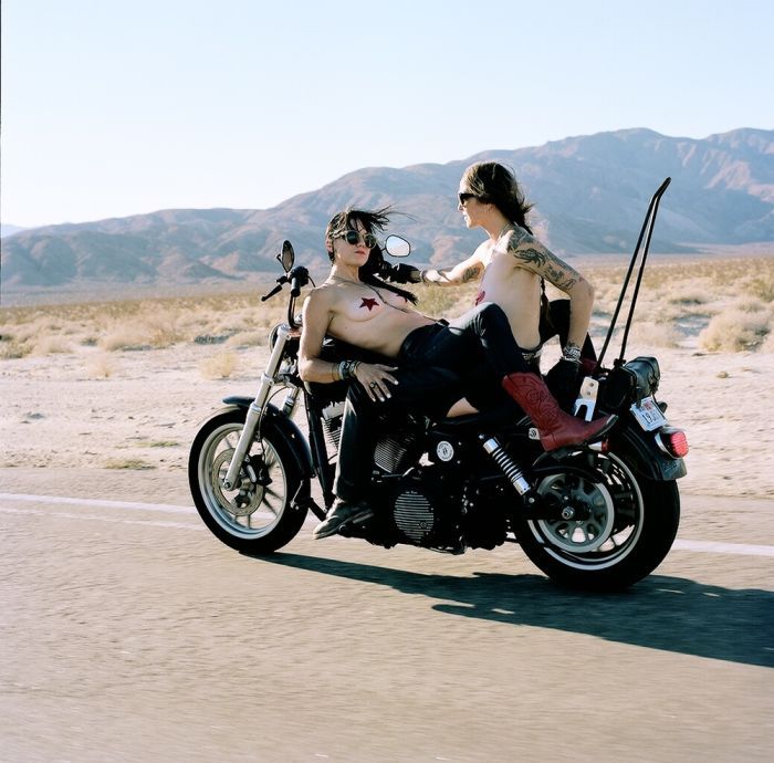 Girls on a motorcycle in Cartagena